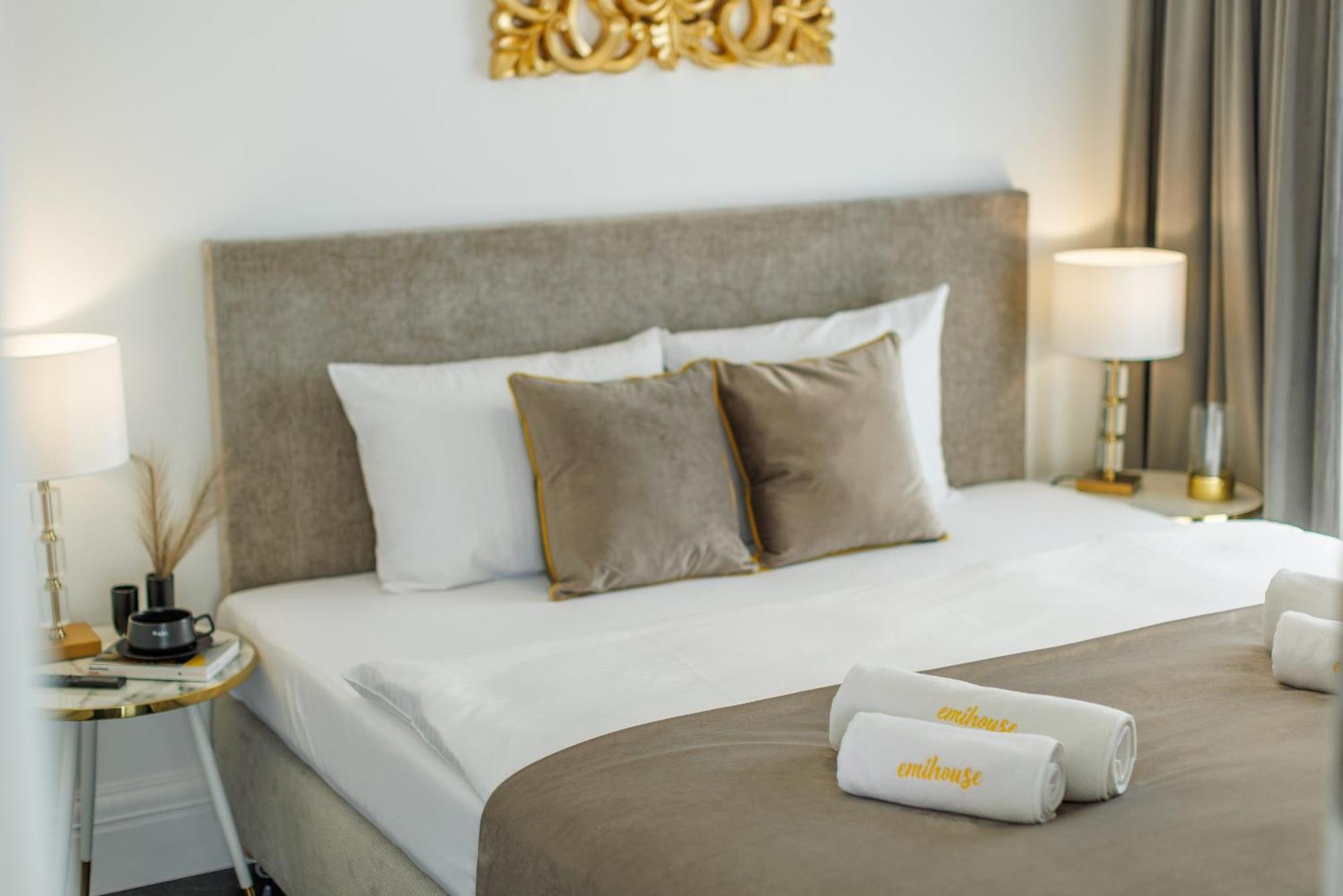 Emihouse Riverside Premium Apartments & Free Parking Жешув Экстерьер фото