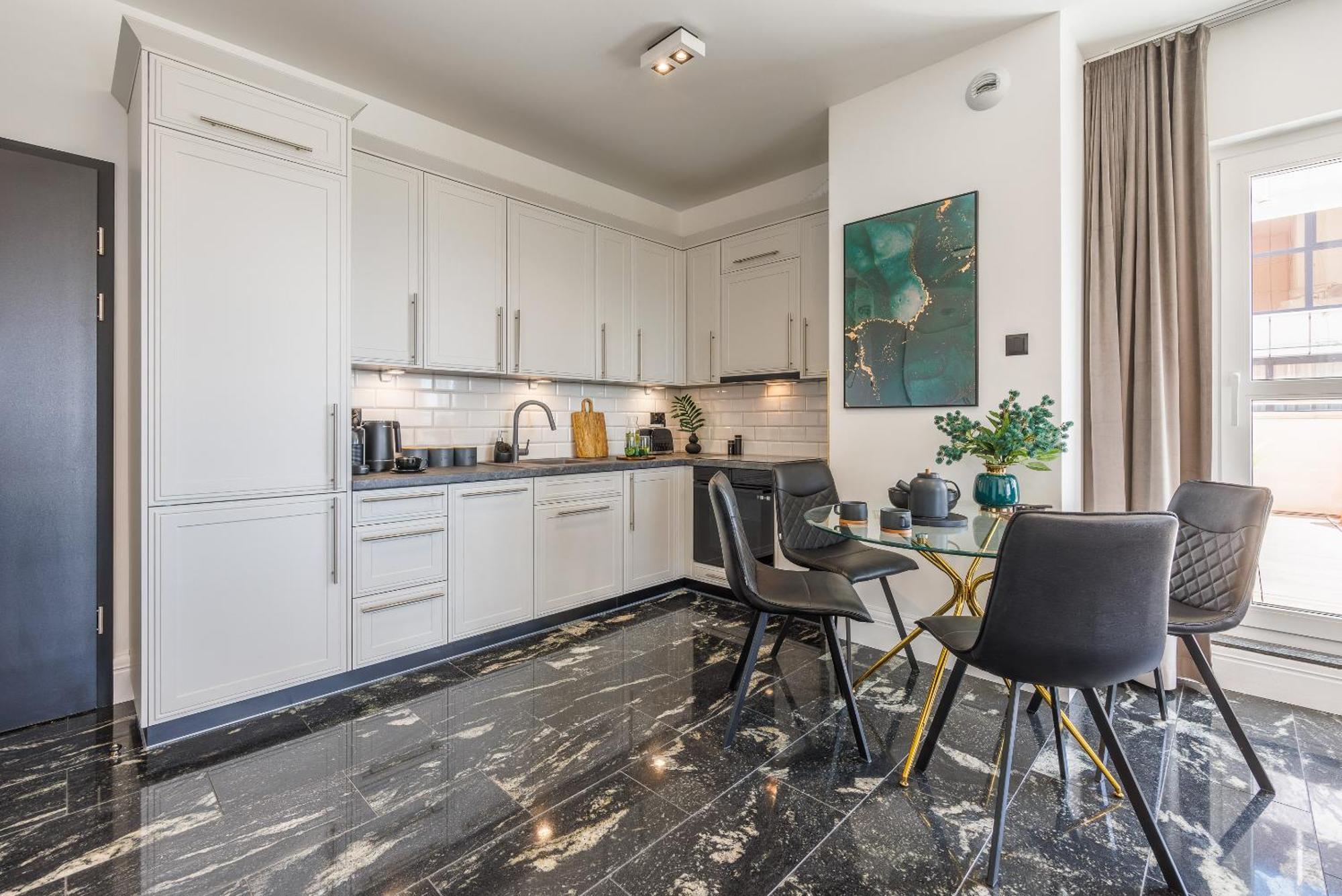 Emihouse Riverside Premium Apartments & Free Parking Жешув Экстерьер фото